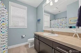 9425 Bowthorpe St SE, Lacey, WA 98513 - Photo 10