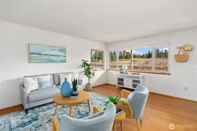 2021 San Juan Avenue, Port Townsend, WA 98368 - Photo 4