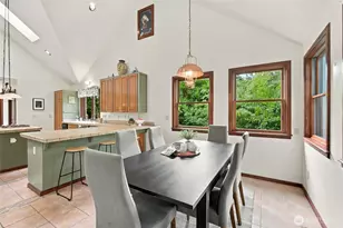 8025 45th Ave NE, Seattle, WA 98115 - Photo 6