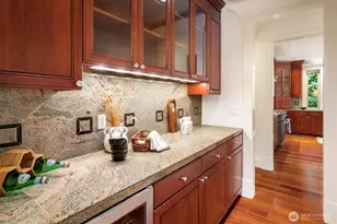 10705 226th St SW, Edmonds, WA 98020 - Photo 14