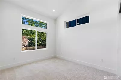 11309 Goodwin Way NE, Seattle, WA 98125 - Photo 14