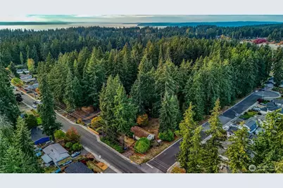 5807 176th Street SW, Lynnwood, WA 98037 - Photo 14