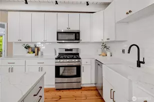 809 7th St S, Kirkland, WA 98033 - Photo 10