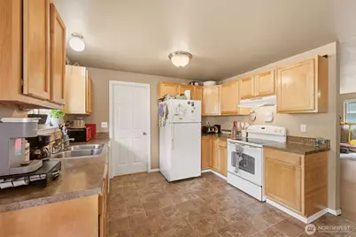 7016 Gaston Lane SW, Tumwater, WA 98501 - Photo 10