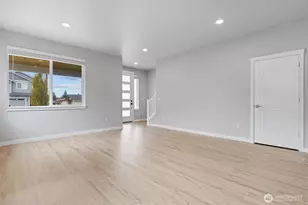 511 15 St SE, Puyallup, WA 98372 - Photo 6