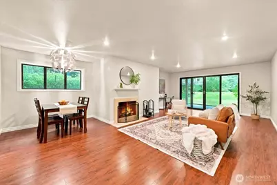 13730 15th Avenue NE #C101, Seattle, WA 98125 - Photo 6