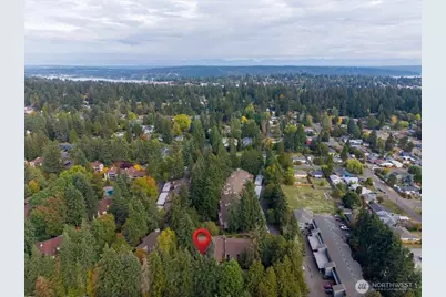 13730 15th Avenue NE #C101, Seattle, WA 98125 - Photo 34