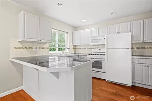 8526 Nesbit Ave N, Seattle, WA 98103 - Photo 10