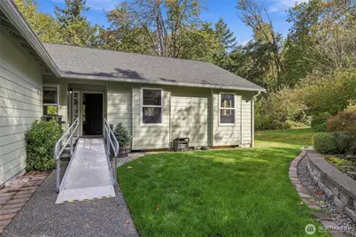 2012 Lorraine Drive SE, Olympia, WA 98501 - Photo 2