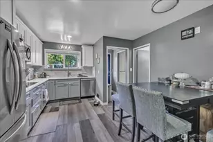 7355 17th Ave NW, Seattle, WA 98117 - Photo 14