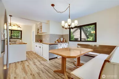 11457 Glendale Way S, Seattle, WA 98168 - Photo 8
