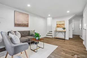 10510 Linden Ave N, Seattle, WA 98133 - Photo 18