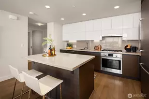 583 Battery St, Seattle, WA 98121 - Photo 10