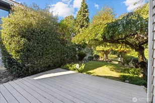 2620 W Lynn St, Seattle, WA 98199 - Photo 30