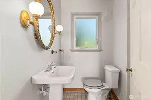 2620 W Lynn St, Seattle, WA 98199 - Photo 22