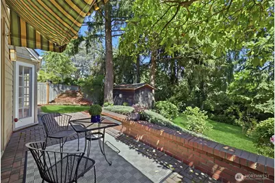 18540 63rd Avenue NE, Kenmore, WA 98028 - Photo 8