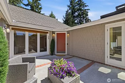 18540 63rd Avenue NE, Kenmore, WA 98028 - Photo 4