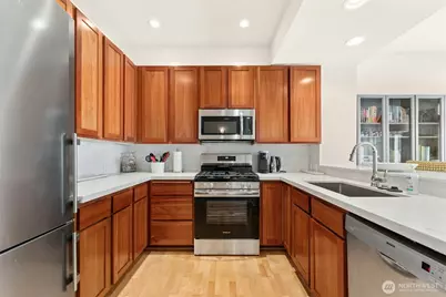 1900 Alaskan Way #410, Seattle, WA 98101 - Photo 12
