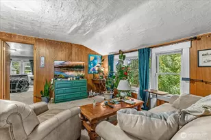 108 NE 61st St, Seattle, WA 98115 - Photo 20