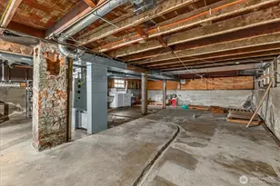 108 NE 61st St, Seattle, WA 98115 - Photo 28