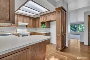 217 S 315th Pl, Federal Way, WA 98003 - Photo 12