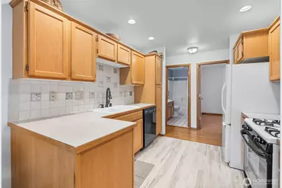 2201 24th Street, Anacortes, WA 98221 - Photo 18