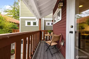 8018 Ashworth Ave N, Seattle, WA 98103 - Photo 14