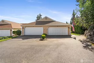 2536 N Narrows Dr, Tacoma, WA 98406 - Photo 2