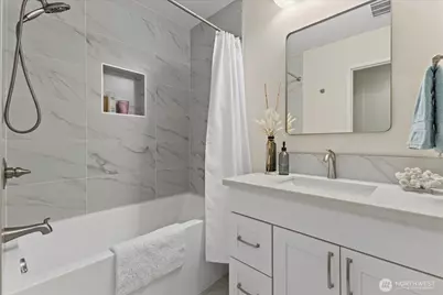 9715 NE Juanita Drive #210B, Kirkland, WA 98034 - Photo 22