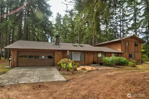 11125 Charm Rd SE, Rainier, WA 98576 - Photo 40