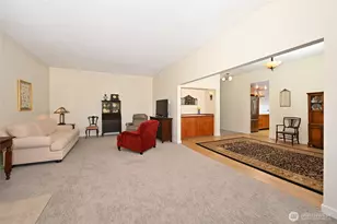 6710 Park Point Way NE, Seattle, WA 98115 - Photo 6