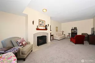 6710 Park Point Way NE, Seattle, WA 98115 - Photo 4