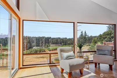 13604 SE 1st Street, Bellevue, WA 98005 - Photo 10