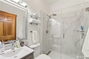 5252 12th Ave NE, Seattle, WA 98105 - Photo 12