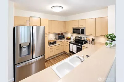 710 240th Way SE #G-104, Sammamish, WA 98074 - Photo 6