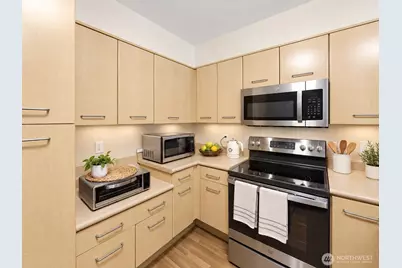 710 240th Way SE #G-104, Sammamish, WA 98074 - Photo 8