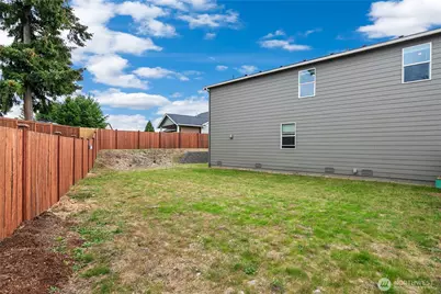 18851 111th Avenue E, Puyallup, WA 98374 - Photo 30