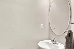 2733 197TH Ln SW, Lynnwood, WA 98036 - Photo 8