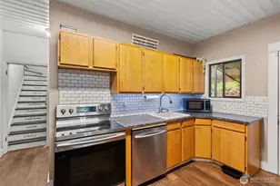 610 Barnhart St, Raymond, WA 98577 - Photo 14