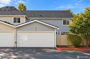 22634 NE 4th Pl, Sammamish, WA 98074 - Photo 24