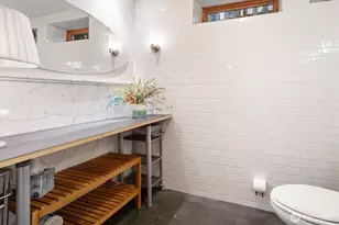 2423 8th Ave W, Seattle, WA 98119 - Photo 32