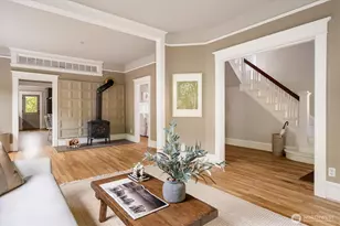 2423 8th Ave W, Seattle, WA 98119 - Photo 6