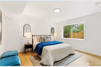 17001 NE 35th Street, Bellevue, WA 98008 - Photo 32