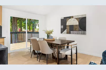 17001 NE 35th Street, Bellevue, WA 98008 - Photo 12