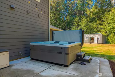 8132 NE Yeti Lane, Bainbridge Island, WA 98110 - Photo 32