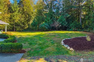 8132 NE Yeti Ln, Bainbridge Island, WA 98110 - Photo 36