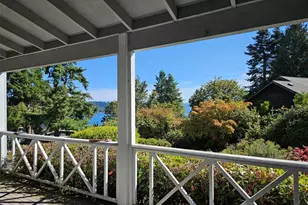 11711 Exeter Ave NE, Seattle, WA 98125 - Photo 2