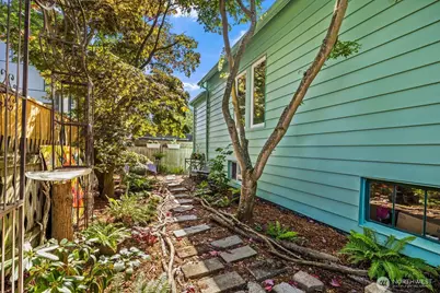 2359 NW 67th Street, Seattle, WA 98117 - Photo 28