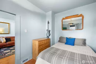 2359 NW 67th St, Seattle, WA 98117 - Photo 8