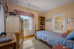 3617 Corliss Ave N, Seattle, WA 98103 - Photo 16
